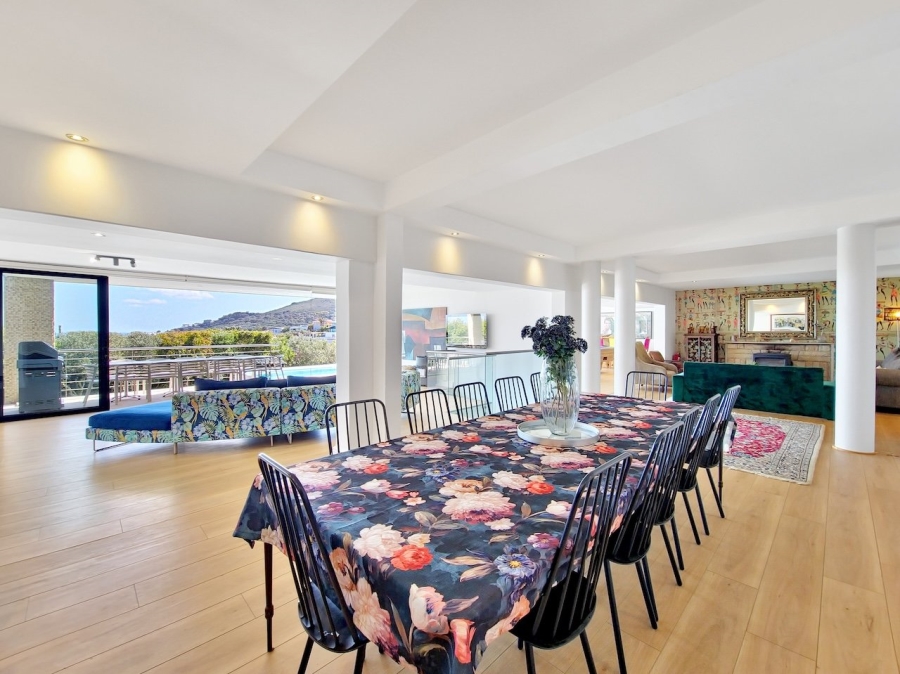 To Let 7 Bedroom Property for Rent in Camps Bay Western Cape